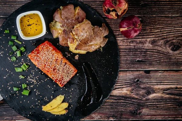 Salmón Teriyaki Con Sésamo —  Fotos de Stock