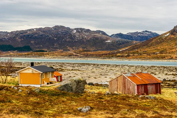 挪威乡村可爱房屋的景致 — 图库照片