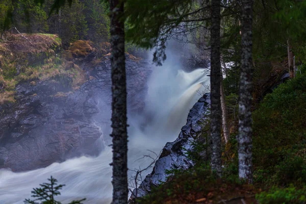 Norveç Manzarası Manzaralı Bir Yer Dağ Pınarı — Stok fotoğraf