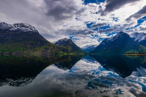 Hory Jezero Voda Příroda Foto — Stock fotografie