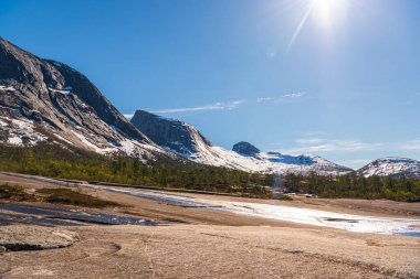 Görkemli dağlar, doğa manzarası 