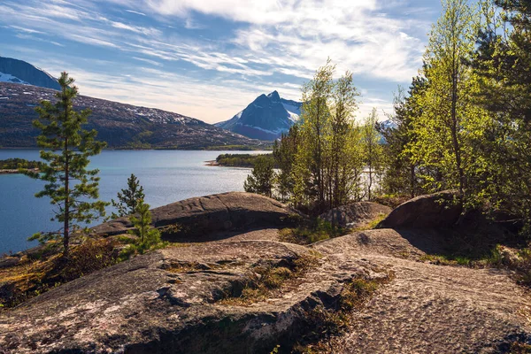 Bela Vista Montanhas Paisagem Lago — Fotografia de Stock