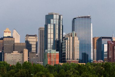 şehir manzarası ve modern binalar