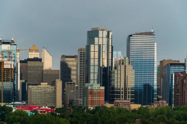 şehir manzarası ve modern binalar