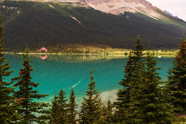 Vackert Landskap Med Smaragd Sjö Och Berg Jaspis Nationalpark Alberta — Stockfoto