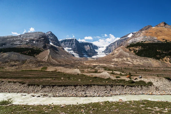 Vackert Landskap Med Natursköna Berg Jaspis Nationalpark Alberta Kanada — Stockfoto