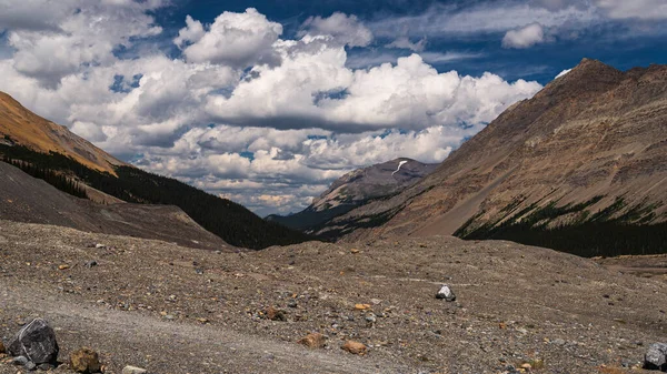 Hermoso Paisaje Con Montañas Escénicas Parque Nacional Jaspe Alberta Canada — Foto de Stock