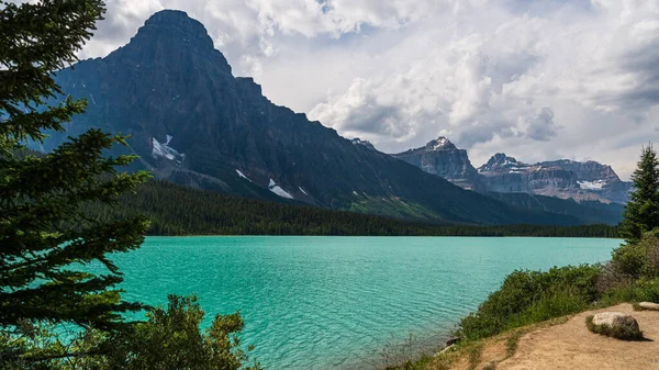 Paisaje Natural Con Lago Talbot Hermosas Montañas Alberta Canadá — Foto de Stock