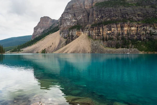Paisaje Escénico Con Lago Montañas Parque Nacional Banff Alberta Canadá — Foto de Stock