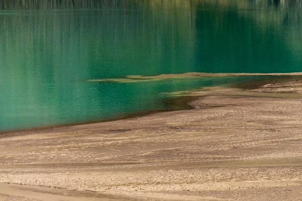 Όμορφο Φυσικό Τοπίο Λίμνη Και Βουνά Στο Banff National Park — Φωτογραφία Αρχείου