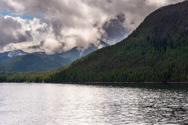Magnifique Paysage Naturel Paisible Avec Littoral Montagnes Colombie Britannique Canada — Photo