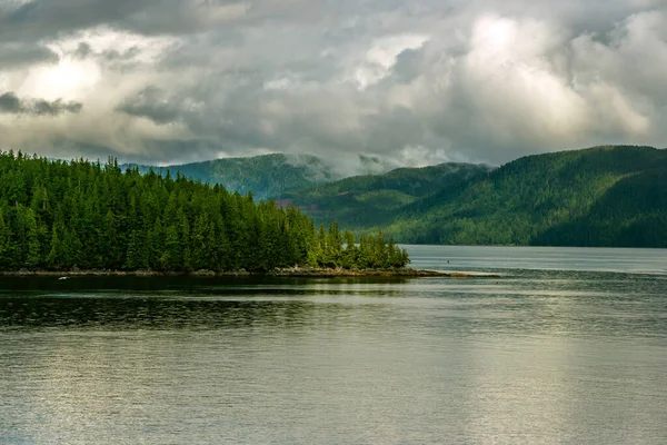 ブリティッシュコロンビア州 カナダの美しい平和的な自然景観 — ストック写真