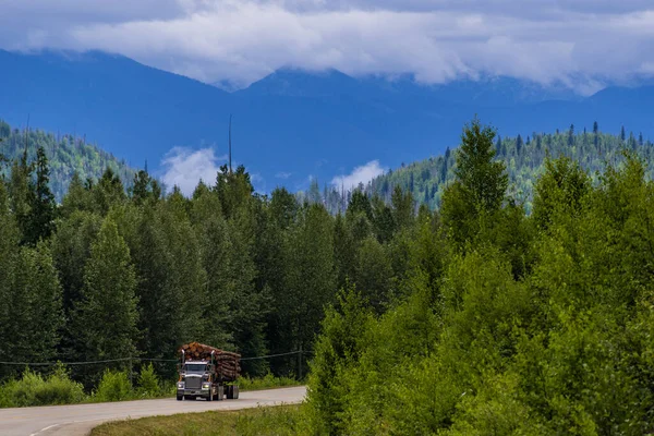 Δρόμος Και Βουνά Banff Εθνικό Πάρκο Alberta Καναδά — Φωτογραφία Αρχείου