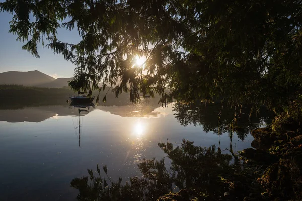 Belle Vue Naturelle Tranquille Sur Lac Pittoresque Les Montagnes — Photo