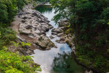 İtalya 'nın başkenti Val Grand Ulusal Parkı' nda güzel bir kırsal alan.