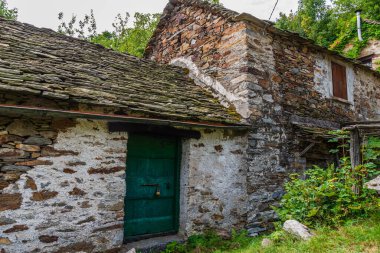 İtalya 'nın başkenti Val Grand Ulusal Parkı' nda güzel bir kırsal alan.
