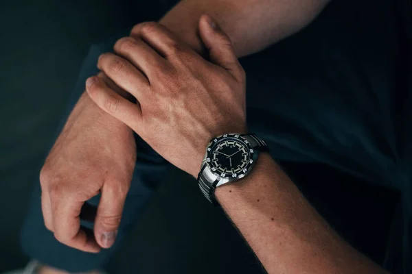 Men Hands Brutal Watch — стоковое фото