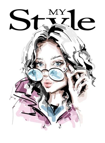Hand Drawn Beautiful Young Woman Sunglasses Stylish Girl Fashion Woman — Stock Vector