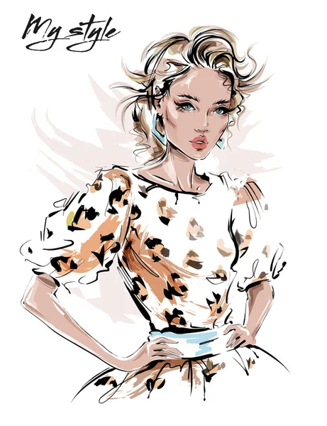Leopar desenli elbiseli el çizilmiş güzel genç kadın. Şık kız. Moda kadın bakmak. Çizim. Vektör çizimi. 