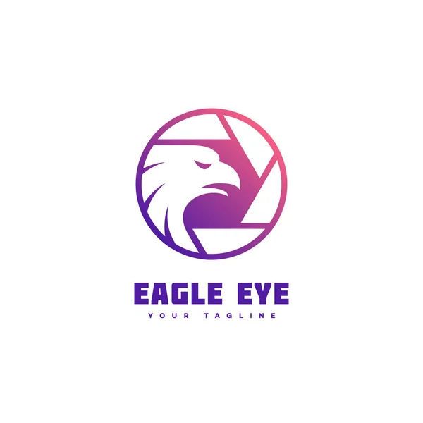 Plantilla Diseño Logotipo Ojo Águila Con Relleno Gradiente Suave Ilustración — Vector de stock