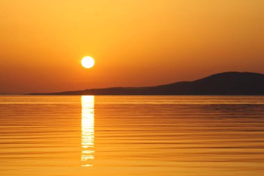 Hırvatistan 'ın Makarska kentinde günbatımı