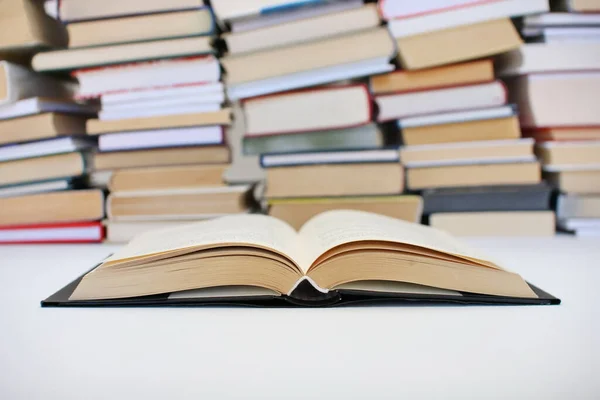 Open Book School Desk — Stock Photo, Image