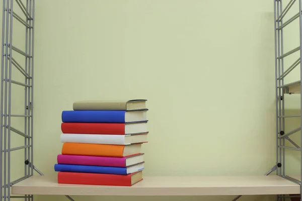 Books Shelf — Stock Photo, Image