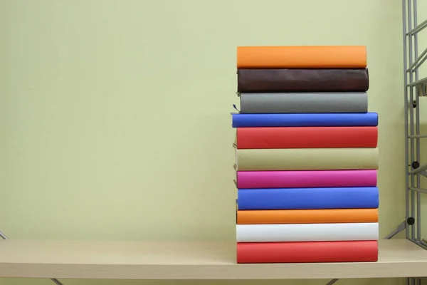 Books Shelf — Stock Photo, Image