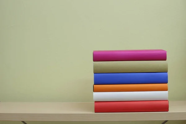 Books Shelf — Stock Photo, Image