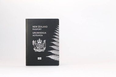 Beyaz üzerinde Yeni Zelanda pasaportu