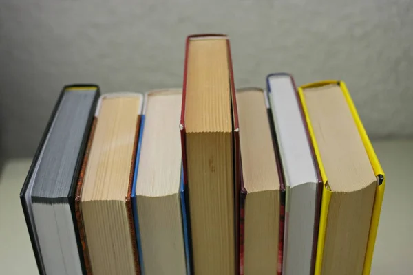 Books Table — Stock Photo, Image