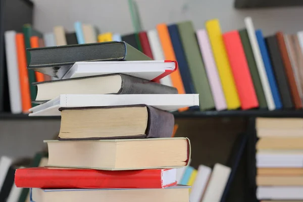 Stack Bøger Biblioteket - Stock-foto