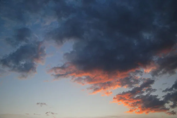 Blauwe Lucht Met Wolken Voor Zonsondergang — Stockfoto