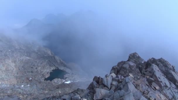 Vídeo Nuvens Nas Montanhas — Vídeo de Stock