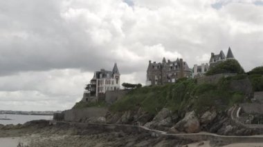 Fransa 'da Nehir Yazın