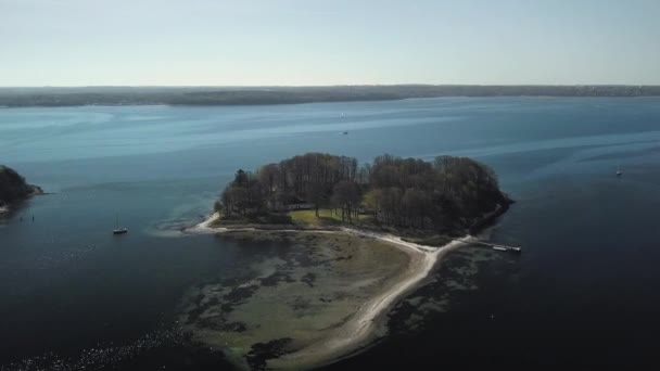 Sönderhav Daki Adalar Çindeki Evlerin Yukarısından Yörünge Çekimi — Stok video