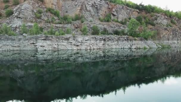 Despegue Suave Por Encima Superficie Del Agua — Vídeos de Stock