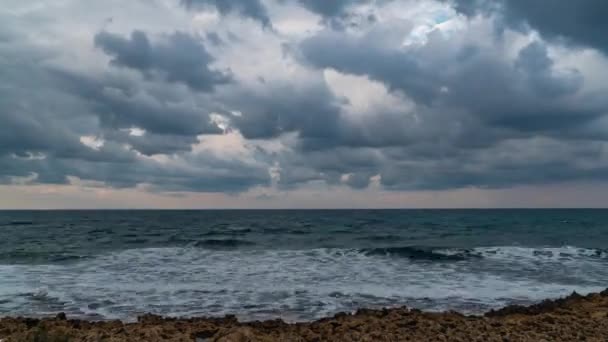 Denizin Üzerindeki Fırtına Bulutları — Stok video