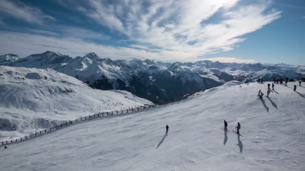 Timelapse Osób Nartach — Wideo stockowe