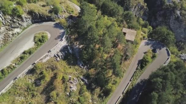 Top Uitzicht Bergen Turns Road — Stockvideo