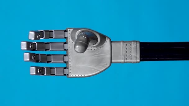 Een Mechanical Arm Flexen Vingers Gray Cyborg Arm Kwam Tot — Stockvideo