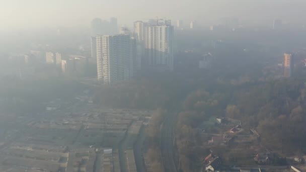 Şehrin Üzerinde Sis Sis Hava Görüntüsü Hava Çevre Kirliliği Konsepti — Stok video