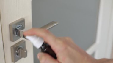 Virüsten Kapı Sapı Dezenfeksiyonu
