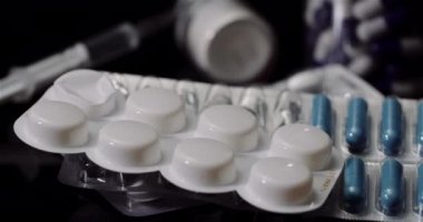 İlaç ve İlaç, İlaç Endüstrisi Sağlık Hizmetleri Sağlık Kapsülleri Dönüşümlü 