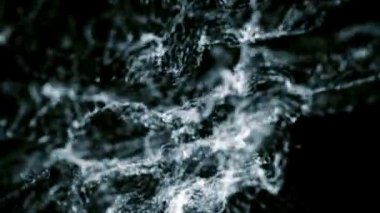 Su Sıçratan Parçacıkların Videosu
