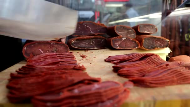 Vídeo Chef Cortando Pastrami — Vídeos de Stock