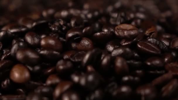 咖啡豆坠落录像 — 图库视频影像