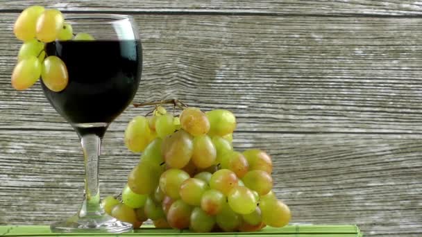 Ποτήρι Κρασιού Και Σταφυλιού — Αρχείο Βίντεο