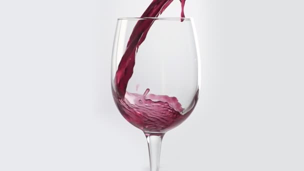 红酒倒入杯子里 — 图库视频影像