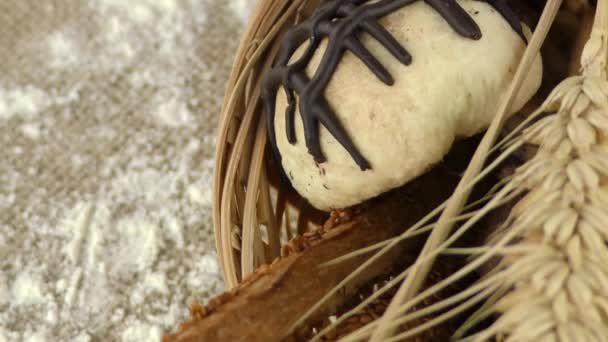 甜味可口的脆皮甜点饼干和饼干 — 图库视频影像